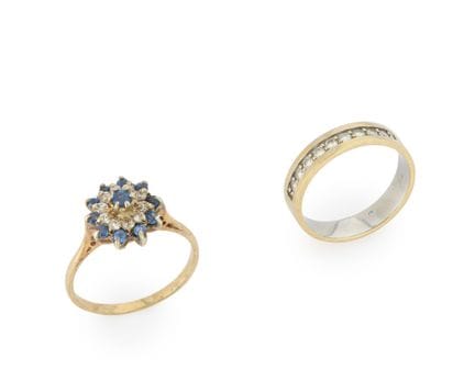 Ensemble de deux bagues, comprenant : une bague à 