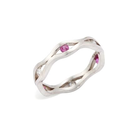 Bague en or blanc 18 carats sertie de diamants et 
