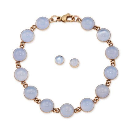 Bracelet en agate teintée monté sur or 9 carats, a
