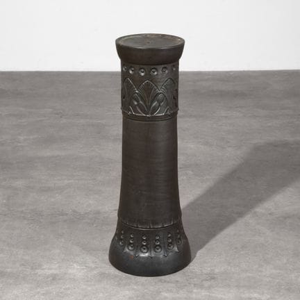Paul Wynand (1879-1956), Columna floral, diseñada 