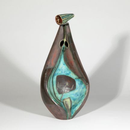 Beate Kuhn, Recipiente con pico, hacia 1955
Beate 