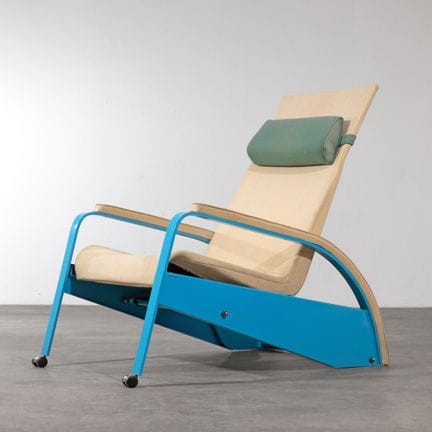 Jean Prouvé, poltrona modello “Fauteuil de Grand R