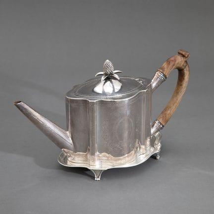 England, George IV Teapot with Stand
England, Geor