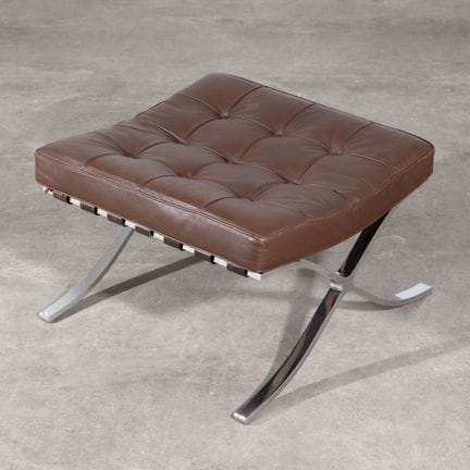 Ludwig Mies van der Rohe, sgabello modello Barcelo