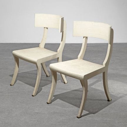 Karl Springer, 2 sedie Klismos in pelle di razza
K