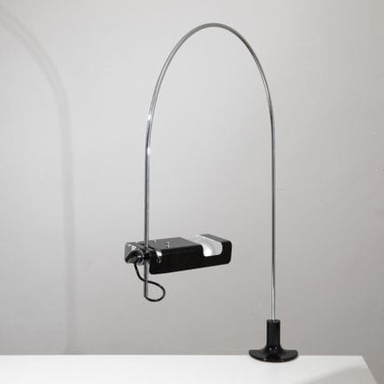 Joe Colombo, lampada da tavolo a morsetto modello 