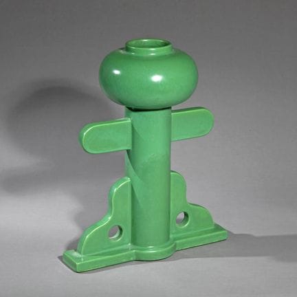 Nathalie Du Pasquier, objeto en forma de jarrón
Na