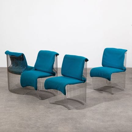 Verner Panton, 4 poltrone modello Pantonova
Verner