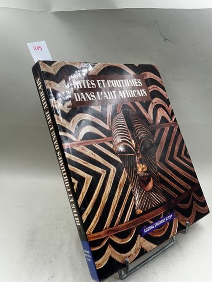 "Rites et coutumes dans l'art africain" - Erich He