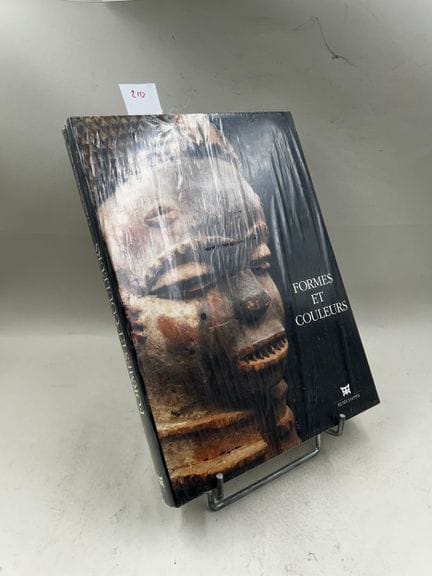 Ouvrage sous blister (sculpture africaine en couve