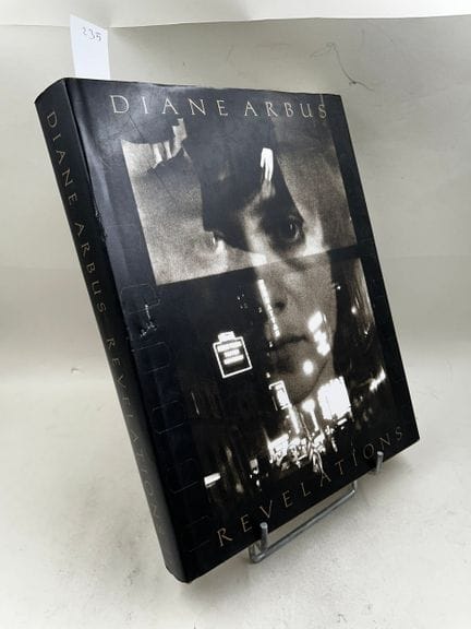 "Diane Arbus : Revelations" - Diane Arbus - Random