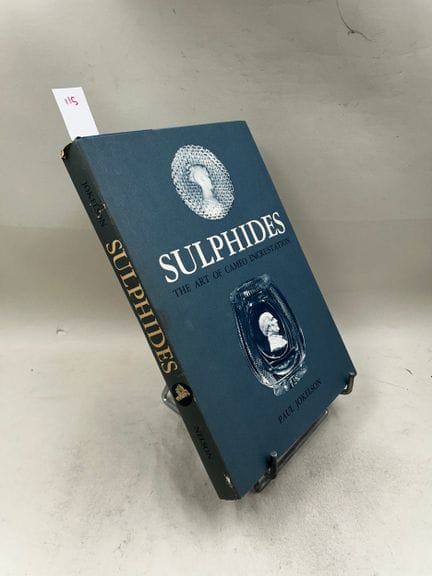 "Sulphides : the art of cameo incrustation" - Paul