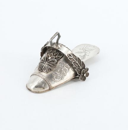 Silver (925 mil.) letter opener shaped like a shoe