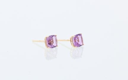 A pair of 18-karat yellow gold (750) stud earrings