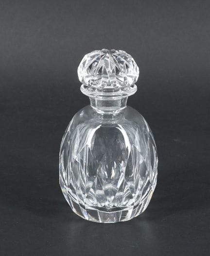 ST. LOUIS - Covered bottle made of cut crystal - S