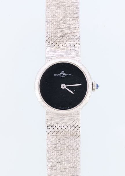 BAUME MERCIER
Women’s watch with an 18-karat white