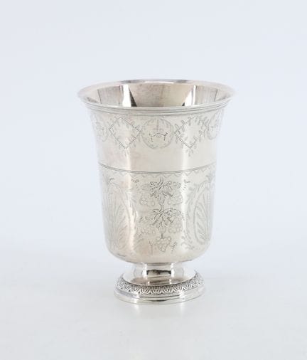Silver (950 mil.) tulip-shaped goblet with a guill