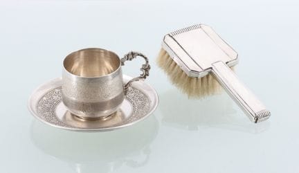 Silver set (950 mil.) consisting of: Cup and sauce