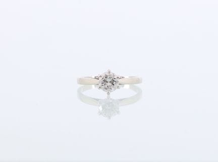 Solitary ring in 18-karat white gold (750 parts pe