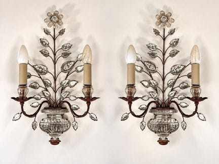 MAISON BAGUÈS – Paire d’appliques murales à deux l