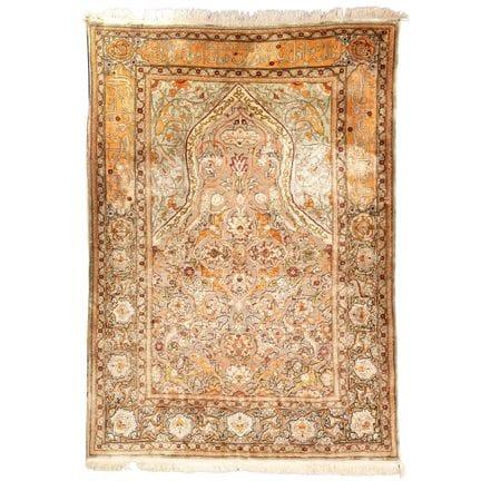 HEREKE "Feiner Hereke Seidenteppich mit Silber-Bro