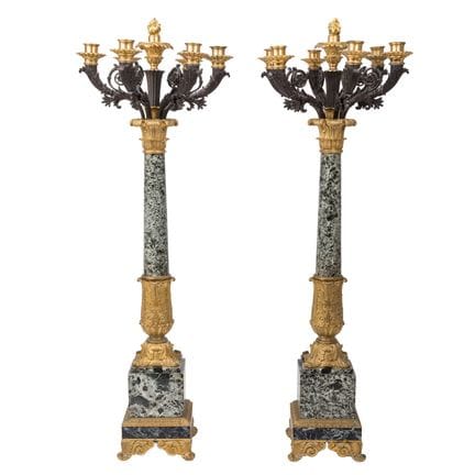 PAR DE GRANDES CANDELABROS DE ESTILO IMPERIO. Fran