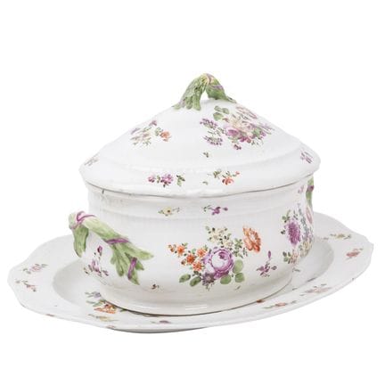 FÁBRICA IMPERIAL DE PORCELANA DE VIENA «Terrina co