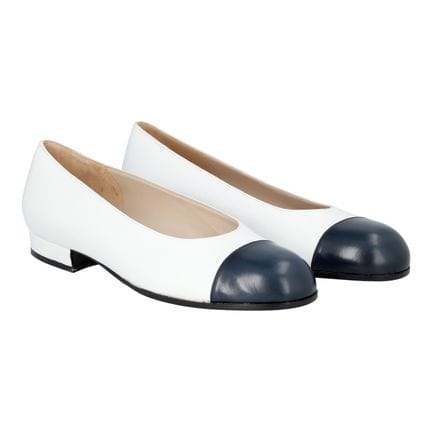 Ballerines CHANEL VINTAGE, taille 38,5. Modèle en 