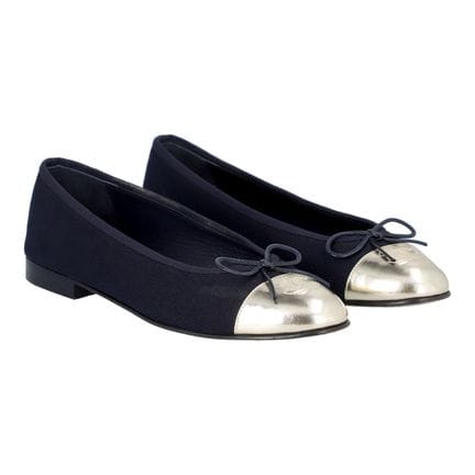 Ballerines CHANEL VINTAGE, taille 38,5. Modèle ble
