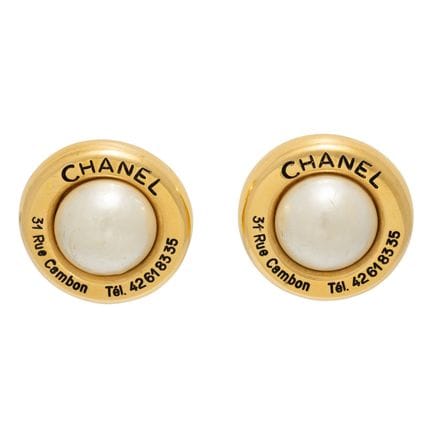 Orecchini a clip CHANEL VINTAGE "31 RUE CAMBON". A