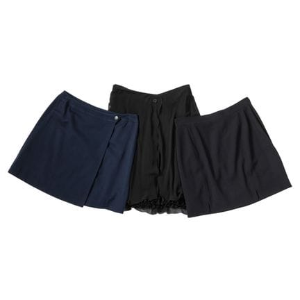 香奈儿复古精品店 裙装套装，尺码约42，系列：A2000/A1994/C1997。  两条黑色款，一