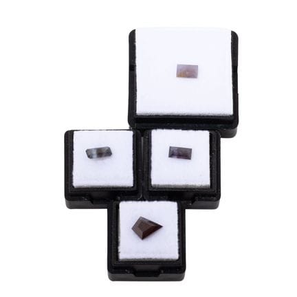 Konvolut 4 fancy Saphir  von zus. 2,97 ct, darunte