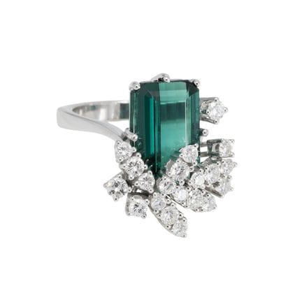 Anello con una delicata tormalina blu-verde e bril