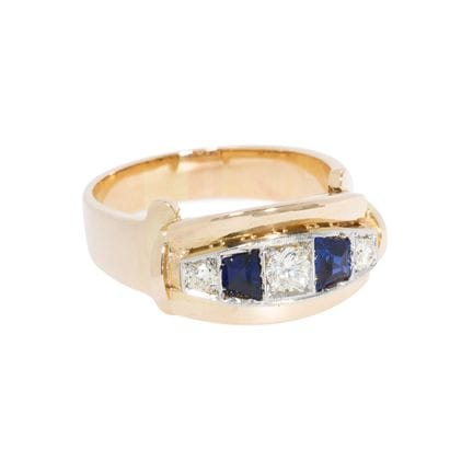 Anello con zaffiri sintetici e brillanti per un to