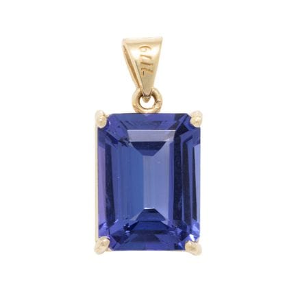 Ciondolo con tanzanite da 7,79 ct,  a taglio a gra