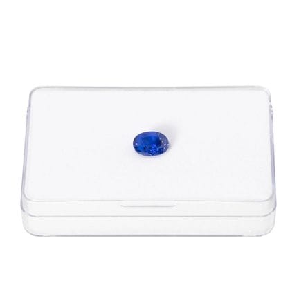 Zaffiro sfuso da 1,94 ct, colore blu intenso, form