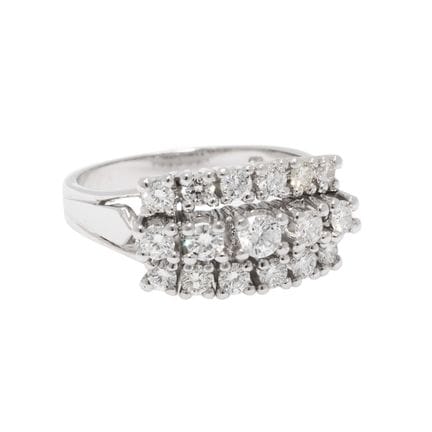 Anello con brillanti per un totale di circa 1 ct, 