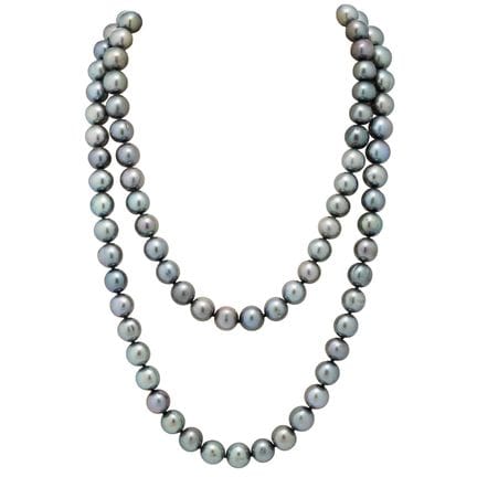 Collana sautoir con perle d'acqua dolce grigie (tr