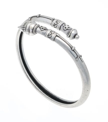 Brazalete de estilo tribal de diseño abierto, de p