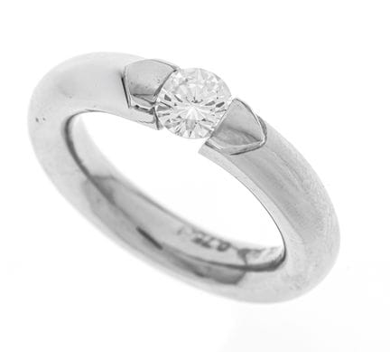 Anillo de platino 950/000 con un brillante de 0,75