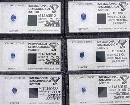 Lote de 6 zafiros, con un peso total de 5,26 ct, 6