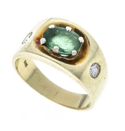 Emerald-Brilliant Ring GG 585/000 with an oval-cut
