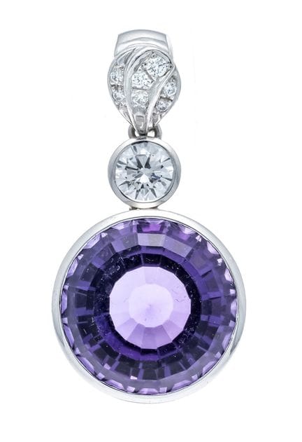 Amethyst and Brilliant-Cut Diamond Pendant WG 750/