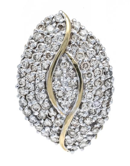 Pendentif en forme de navette, serti de 82 brillan