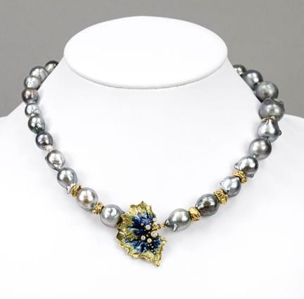 Collar de perlas de Tahití negras de Ehinger con u