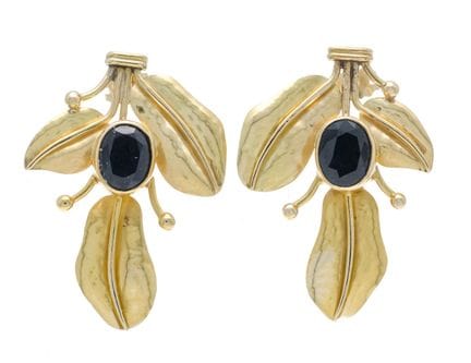Pendientes de zafiro con diseño floral GG 750/000 