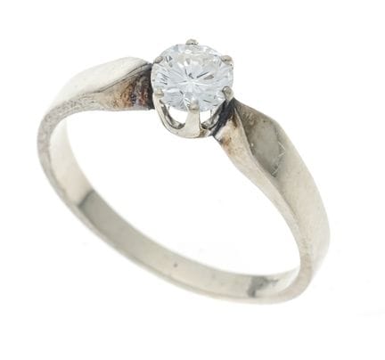Anillo solitario con diamante WG 585/000 con un di
