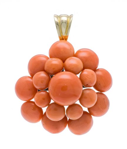 Pendentif en corail, métal plaqué or, composé de 1