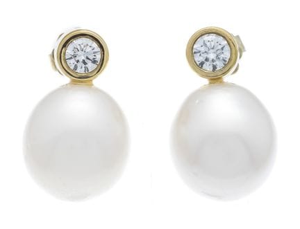Pendientes de perlas del Mar del Sur y diamantes G
