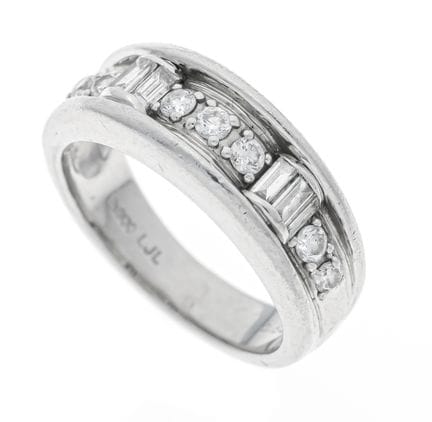 Anillo «Rivière» de platino 950/000 con 7 brillant